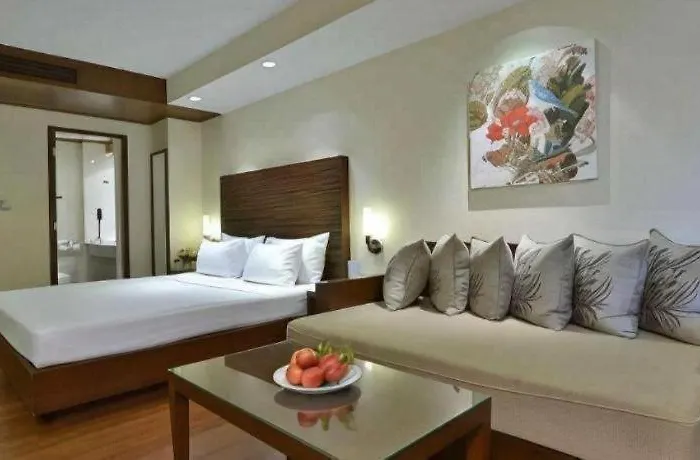 Hotel St. 3*