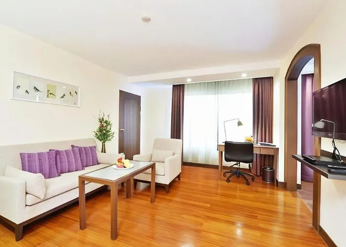 Hotel St. 3*
